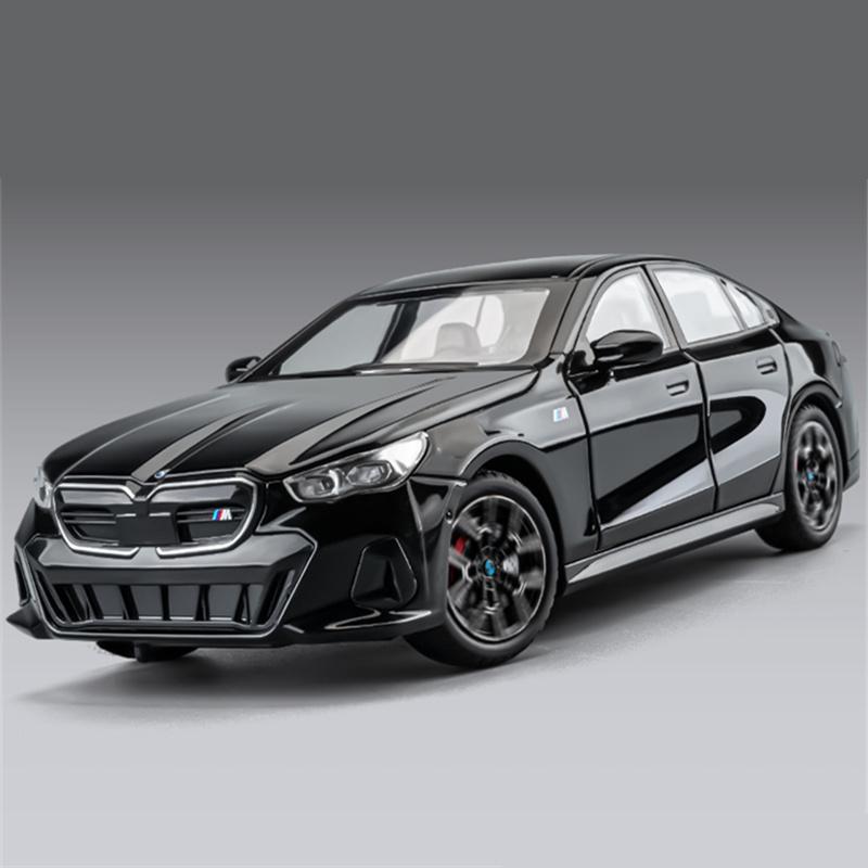 1/24 BMW I5 M60 литой спортивный автомобиль модель литой металлический лимузин чисто электрические транспортные средства модель автомобиля имитация звука свет детский подарок
