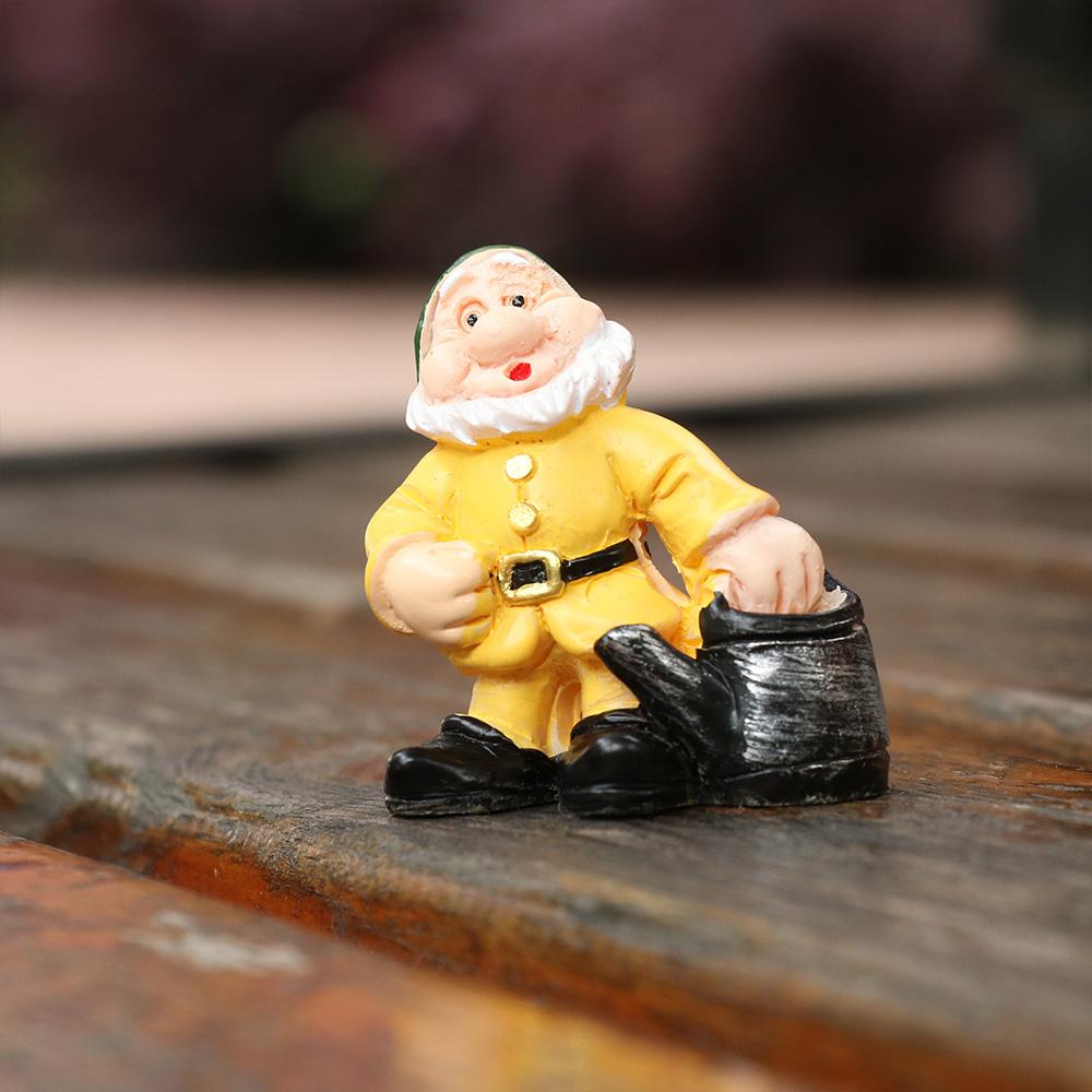 Home Courtyard Decoration Gnome Lawn Figurine Dwarf Figurines Moss Micro Landscape Garden Ornaments