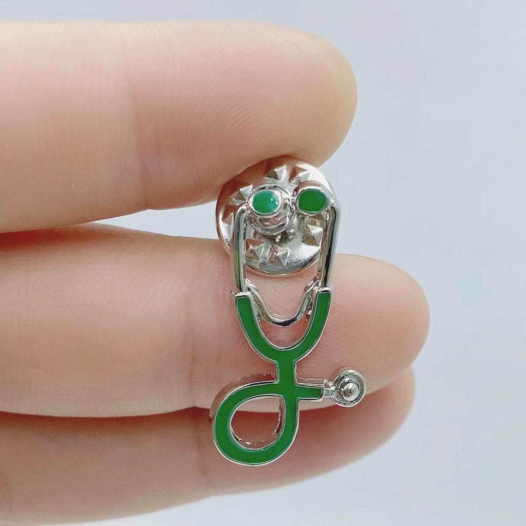 Брошь в виде стетоскопа в виде мультяшного доктора - Креативные европейские и американские украшения