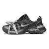 Nike Кроссовки для бега V2K Run с амортизацией, износостойкие, низкие, унисекс, черные с серебристым, FD0736-001(Команда27-)