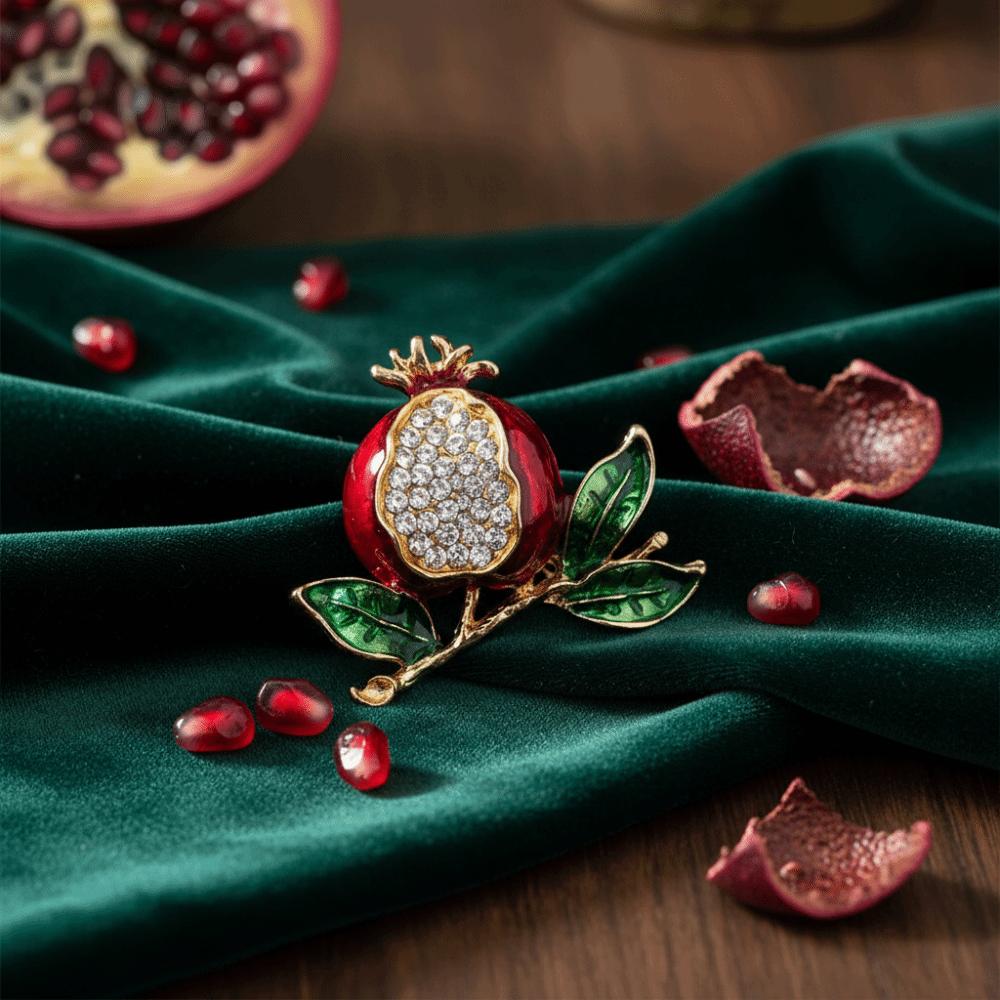 Rhinestone Decoration Enamel Fruit Brooch Elegant Brooches Jewelry Fruit Lapel Pin Wedding