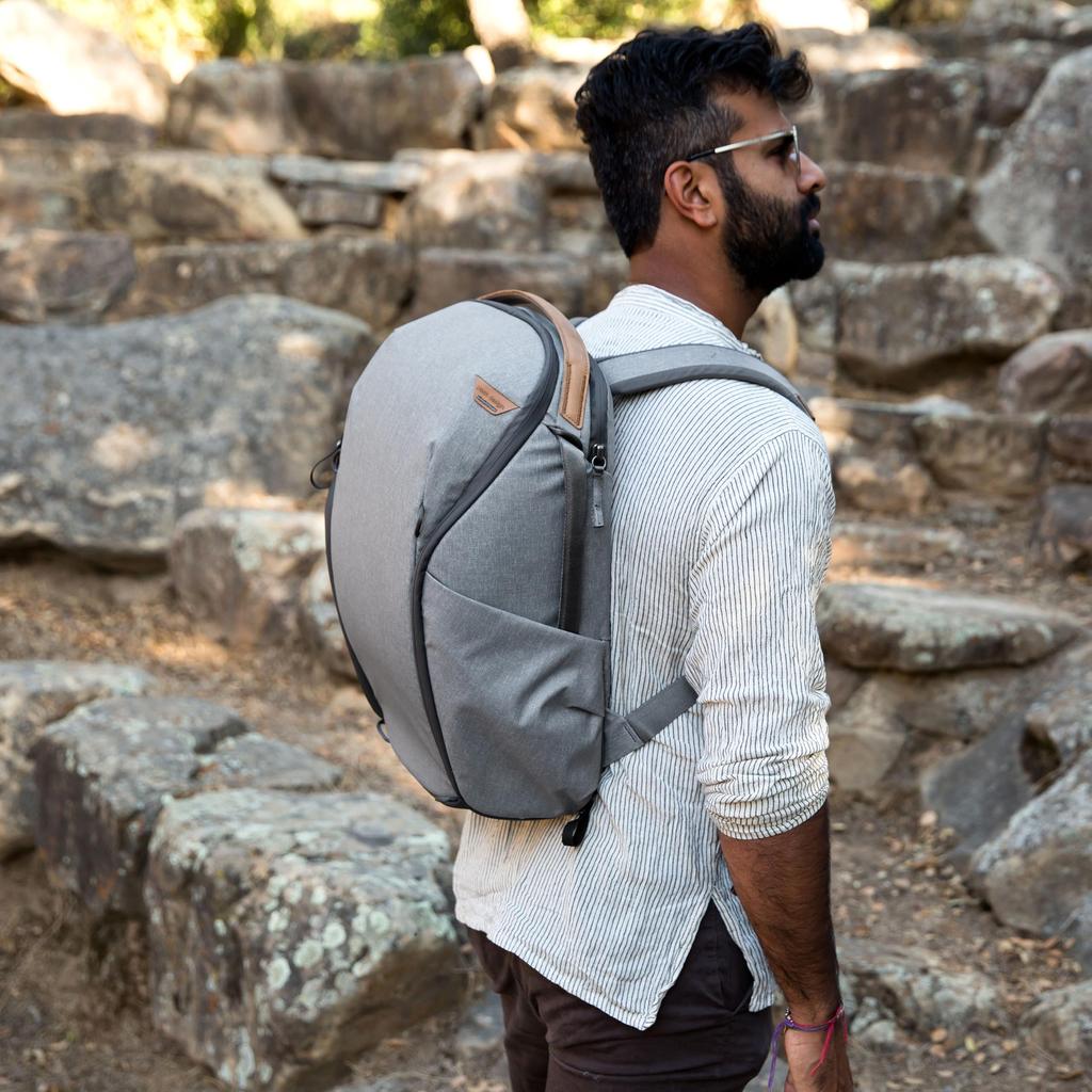 Peak Design Everyday Backpack Zip, 20L, Ash, BEDBZ-20-AS-3, PFAS-Free