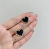 Geometry Black Heart Stud Earring for Women French Elegant Sweet Ear Wedding Party Jewelry Accessory