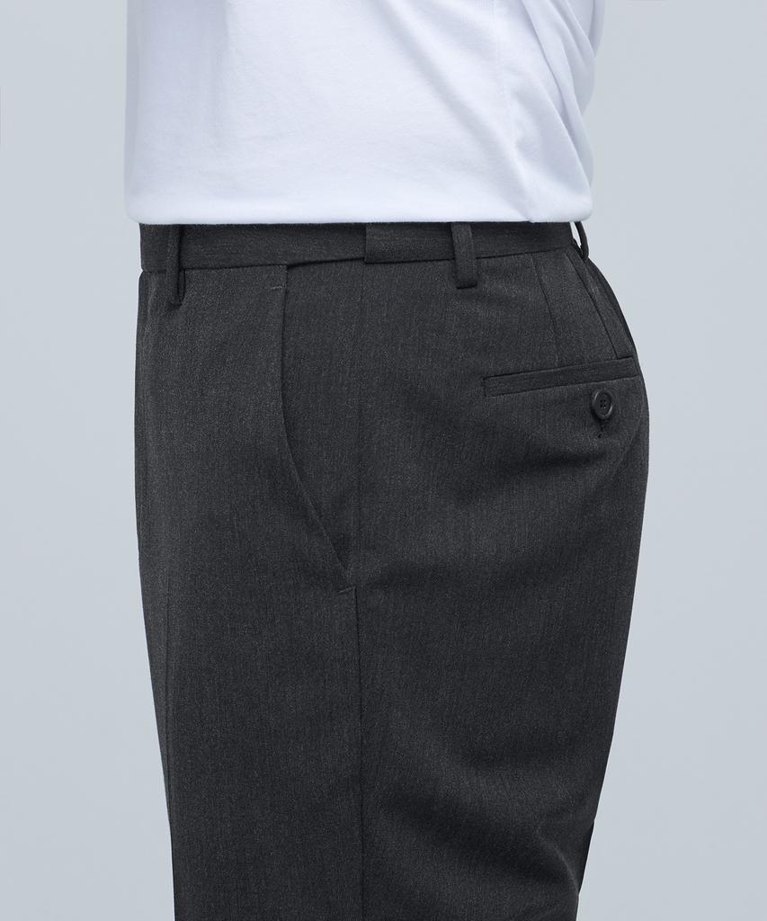 MUSINSA STANDARD Lightweight Relaxed Tapered Hidden Banding Crop Slacks [Charcoal Gray]