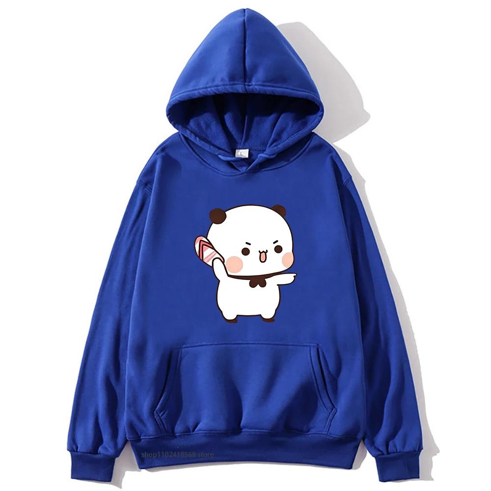 Бубу бросает шлепанцы в Дуду, так как он дразнит Бубуса Толстовка Дудус был брошен шлепанцами Бу, так как толстовка