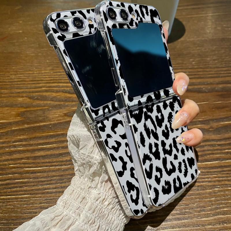 Transparent Leopard Pattern Folding Phone Case For Samsung Galaxy Z Flip 7 6 5 4 3 Hard Cover For Samsung Z Flip7 FE Flip6 Flip5