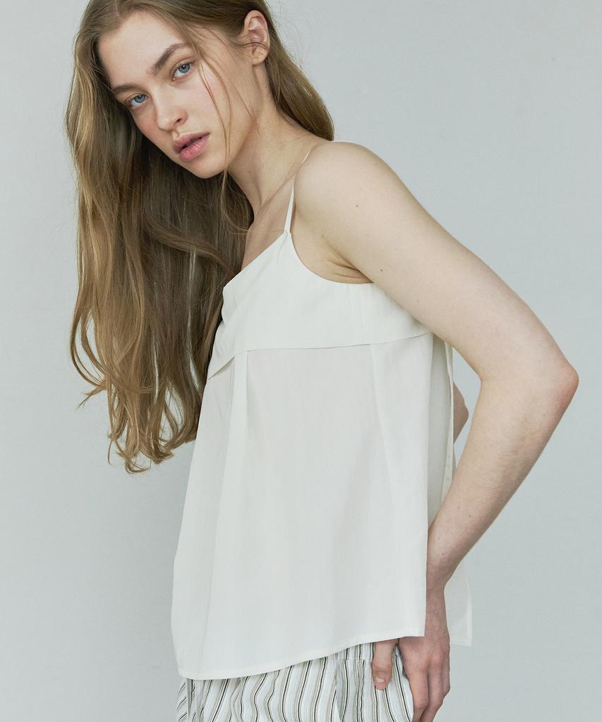 IHR Back Button Sleeveless Top / Ivory