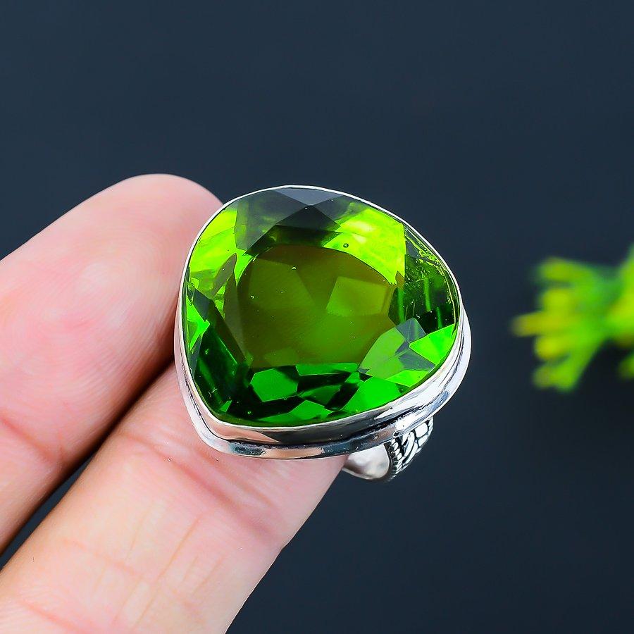 Перидот Драгоценный камень 925 Стерлинговое серебро Подарок Ювелирное изделие Кольцо Размер 8