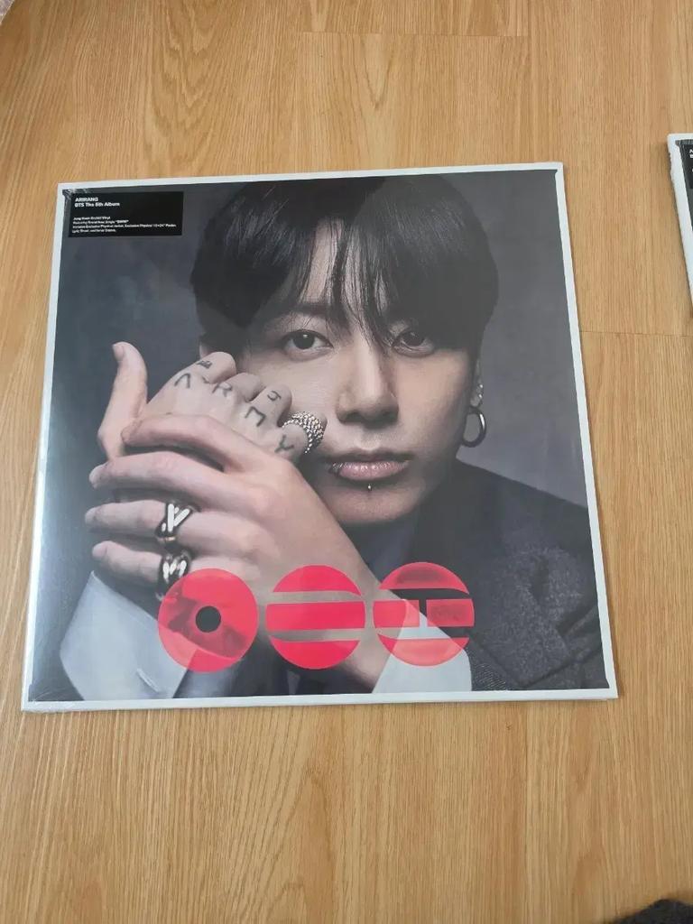 BTS Нераспечатанный винил Ариранг Бантан Политика