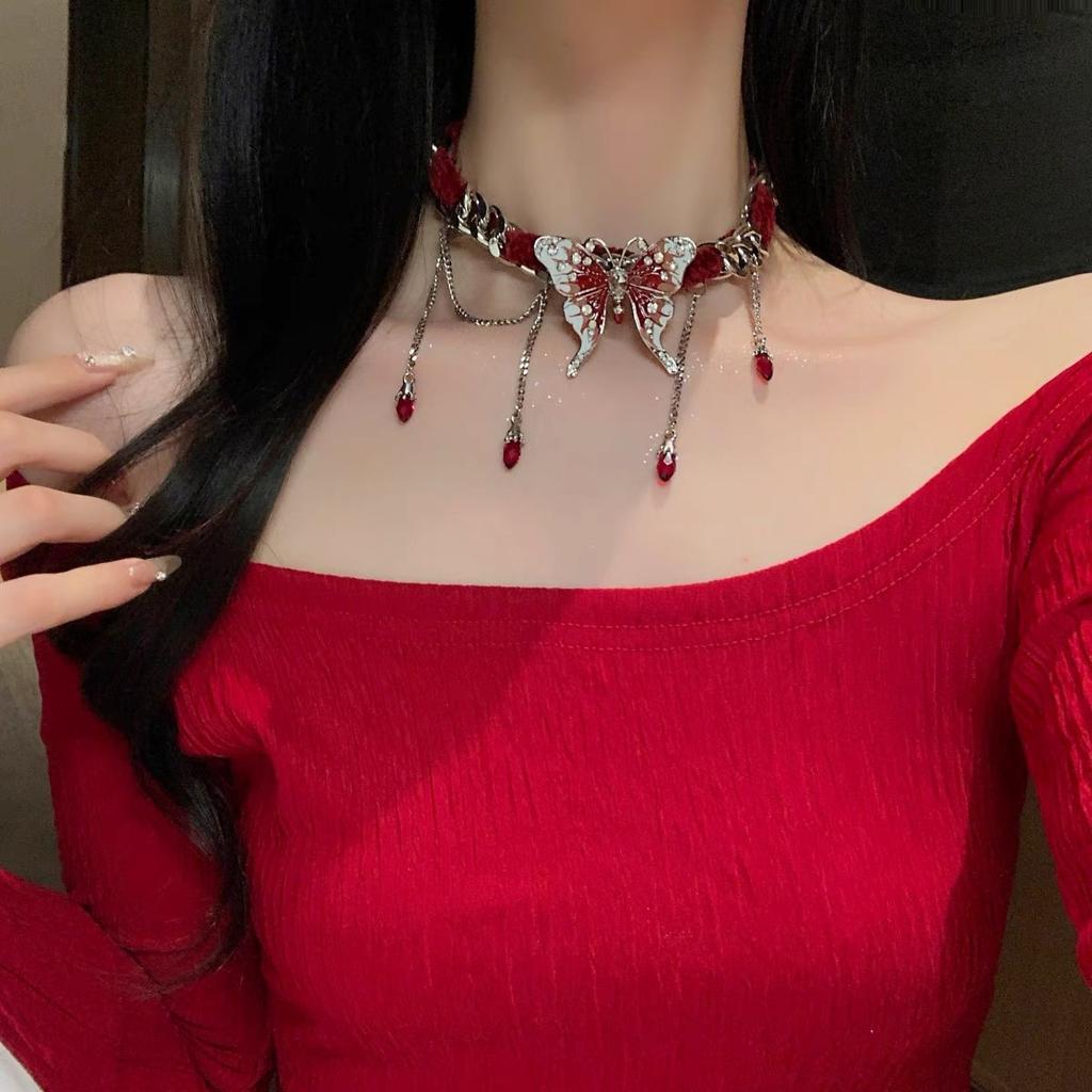 Красный воротник-бабочка Нишевая личность преувеличенное ожерелье с кисточками Женское ожерелье-чокер Ювелирные изделия Цепочка на ключицу Цепочка на шею