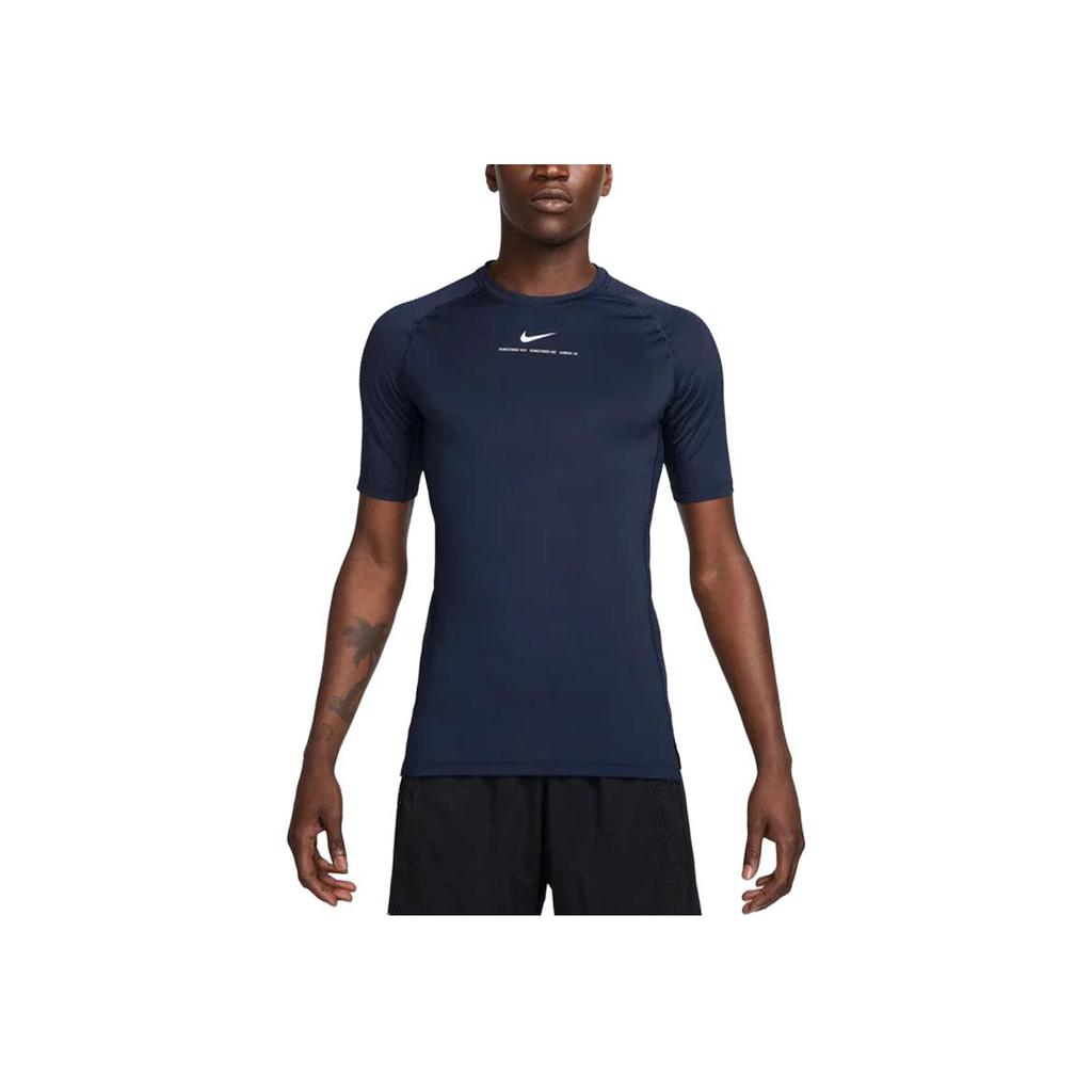 Nike Футболка с коротким рукавом и круглым вырезом X Nocta Dri-Fit Logo Fashion, цвет темно-синий, для мужчин DM1710-419