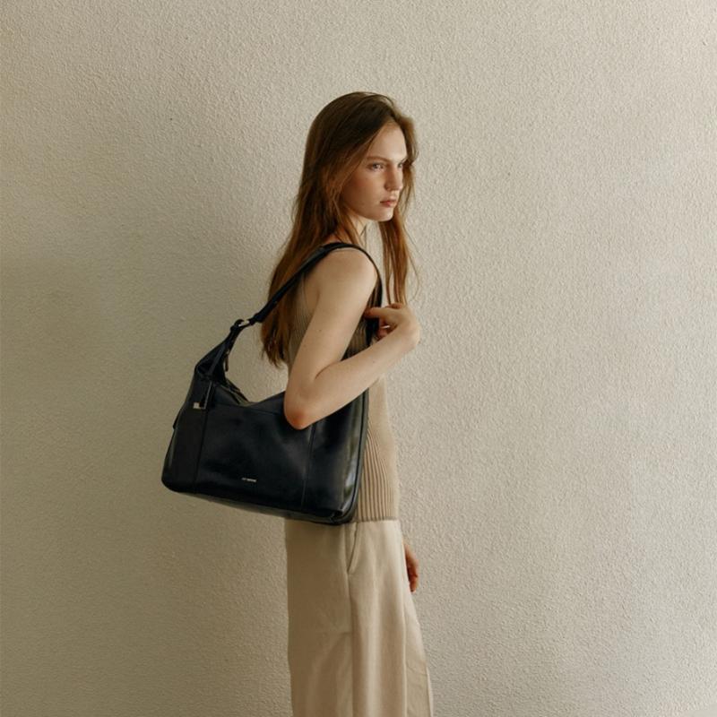 Joy Gryson Hobo Bag Lw4sd4760 10