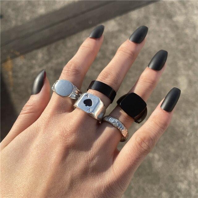 17KM Retro Hiphop Snake Skeleton Skull Rings Set For Men Women Punk Silver Plated Butterfly Chain Rings 2022 Trend Jewelry Gifts