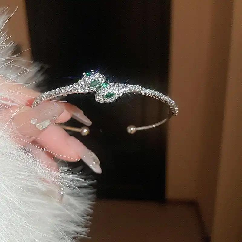 Цирконовый браслет из змеиной кости для женщин