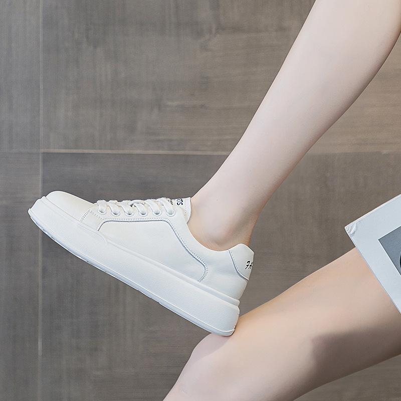 Кожаные белые туфли женские новые летние дышащие сетчатые туфли универсальные спортивные белые повседневные кроссовки мода