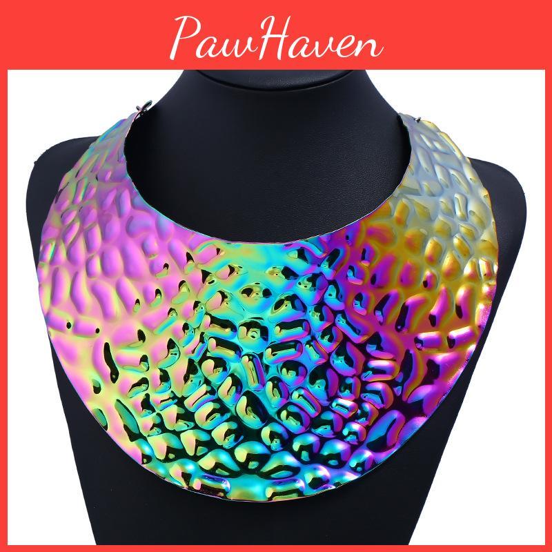 Embossed Fashionable Colorful Metal Disc Design Women Necklace For Style Vintage