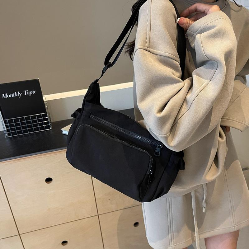 Сумка-мессенджер из ткани Оксфорд женская 2025 новая хорошая сумка для женщин среднего возраста корейская версия на одно плечо мессенджер повседневная сумка-тоут для мамы