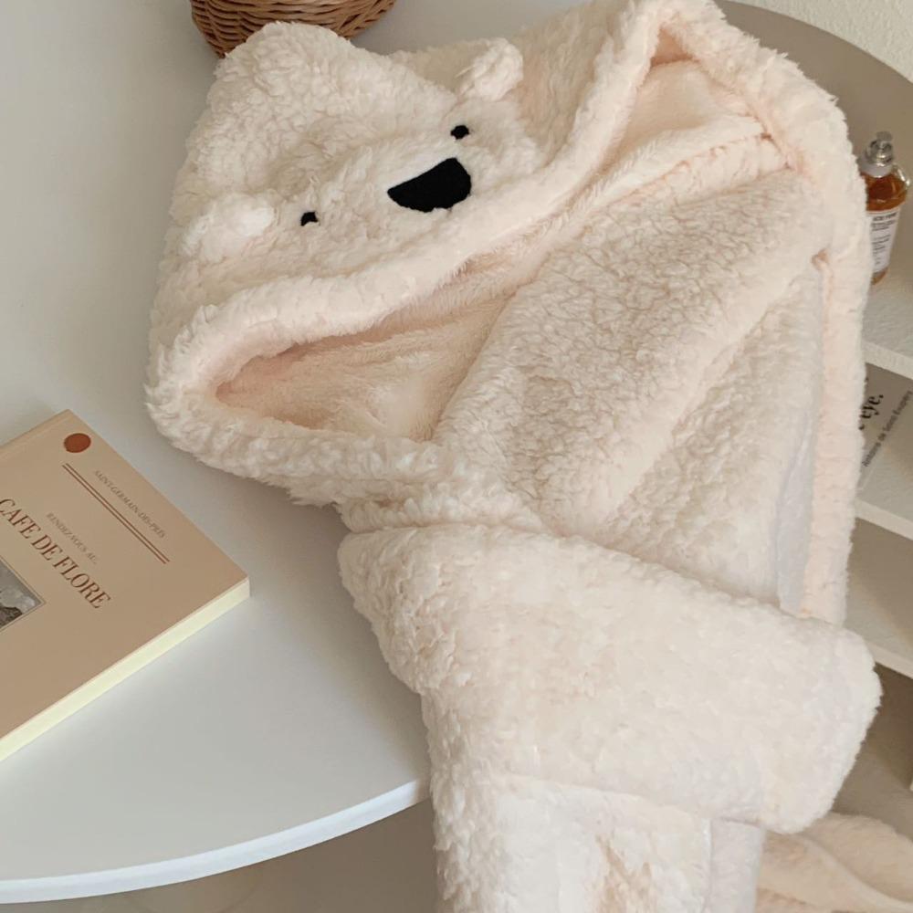 Winter Kawaii Bear Hooded Blanket Fleece Material Soft Blanket Shawl Throw Blanket Keep Warm Hooded Cloak Office Use