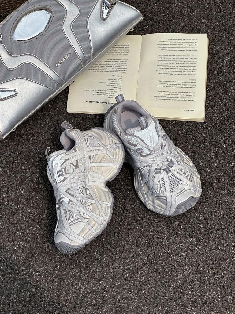 Папины кроссовки женские 2025 новые грязные маленькие грязные кроссовки платформа маффин ремешок мужские парные повседневные туфли