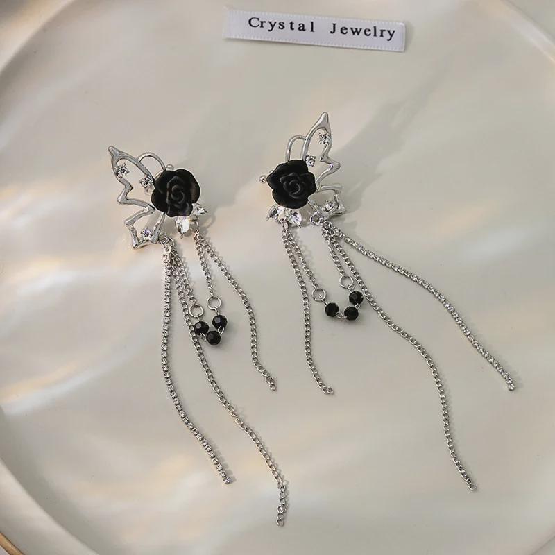 Элегантные клипсы-бабочки с кисточками — непроколотые, темно-розового цвета