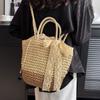 Соломенная тканая сумка большой вместимости для женщин летом 2023 года, новая универсальная сумка через плечо, пляжная сумка, тканая ручная корзина для овощей