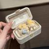 Заколка для волос Флокированная Кошка Обнимает Рыбу Дизайн Зажим для волос Мягкий Исцеляющий Множество Стилей Выражения Универсальный Аксессуар для волос