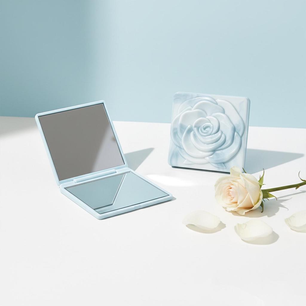 "Компактное двустороннее складное карманное зеркало": Увеличительное и Стандартное для Портативного Макияжа".