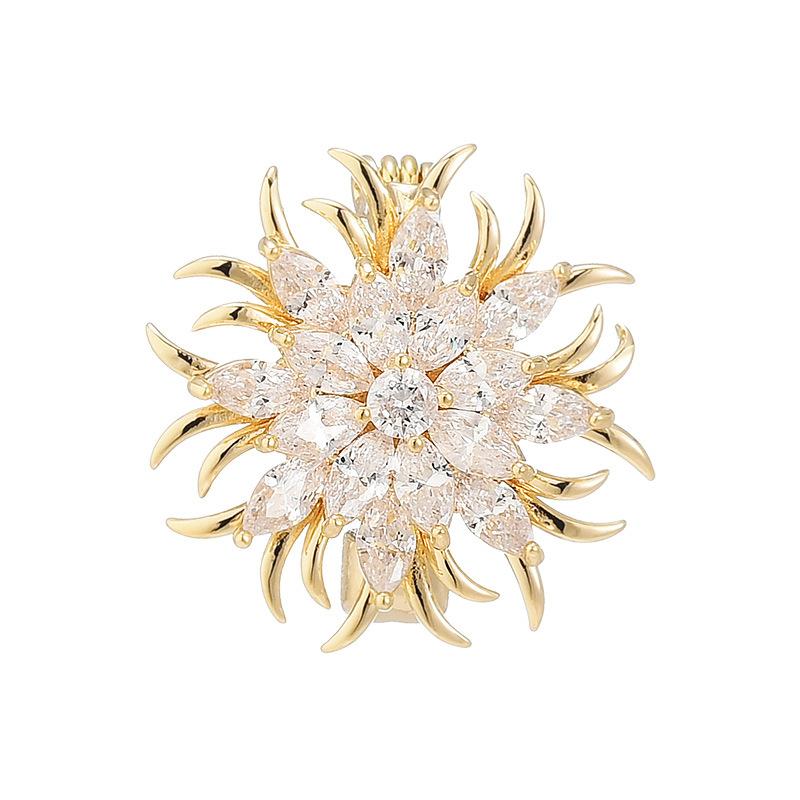 Luxury Ultra-Flash Crystal Snow Corsage Brooch Women'S High-End Luxury Pin Buckle Fashion Atmosphere Accessories Temperament