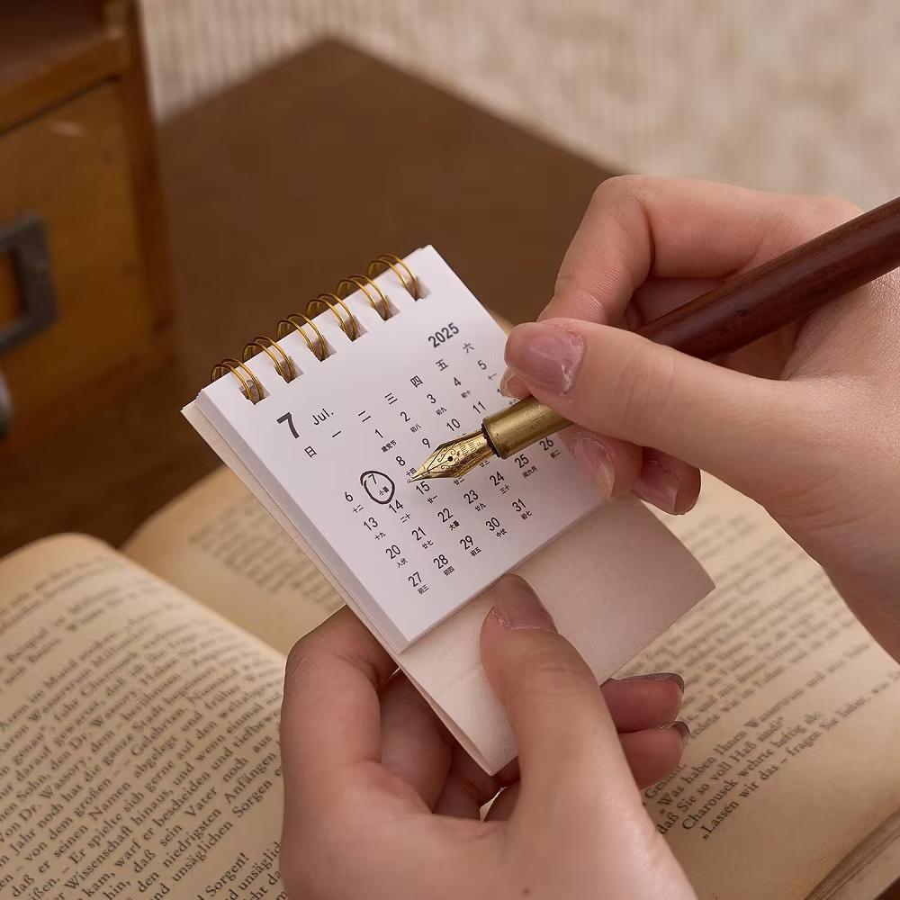 Mini Simple Calendar Small Desk Calendar Creative Coil Calendar Planner Desktop Decoration Office Stationery
