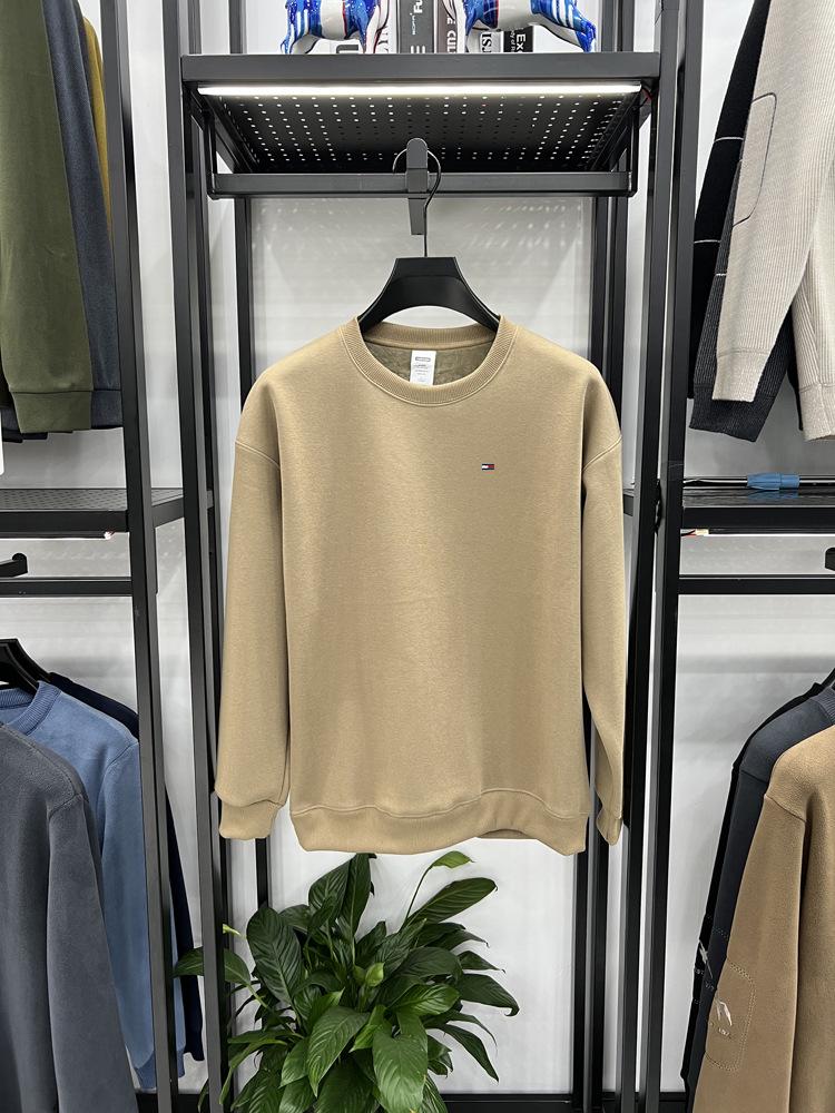 Tommy Men's Cozy Fleece-Lined Winter Hoodie: Warm Round Neck Pullover