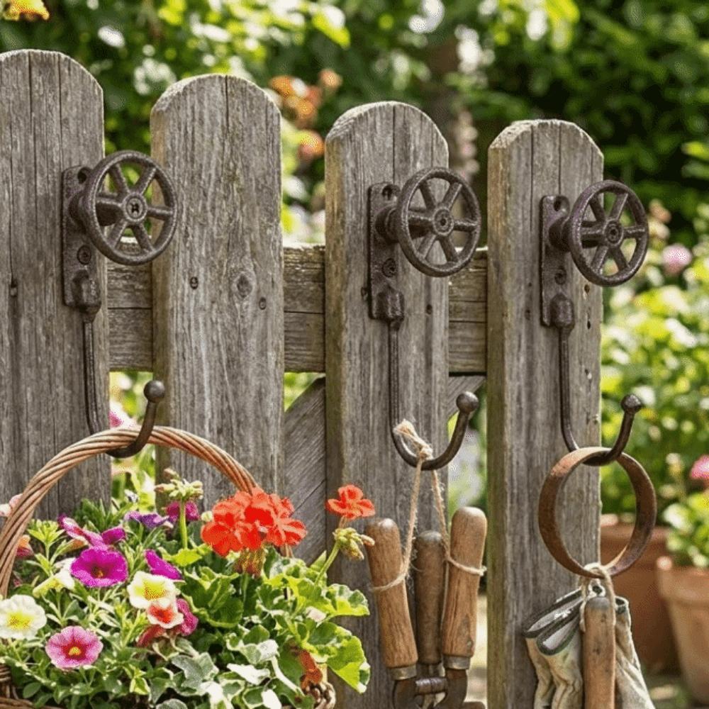 Iron Wall Hanging Hook Rustic Coat Hanger Retro Key Organizer Courtyards