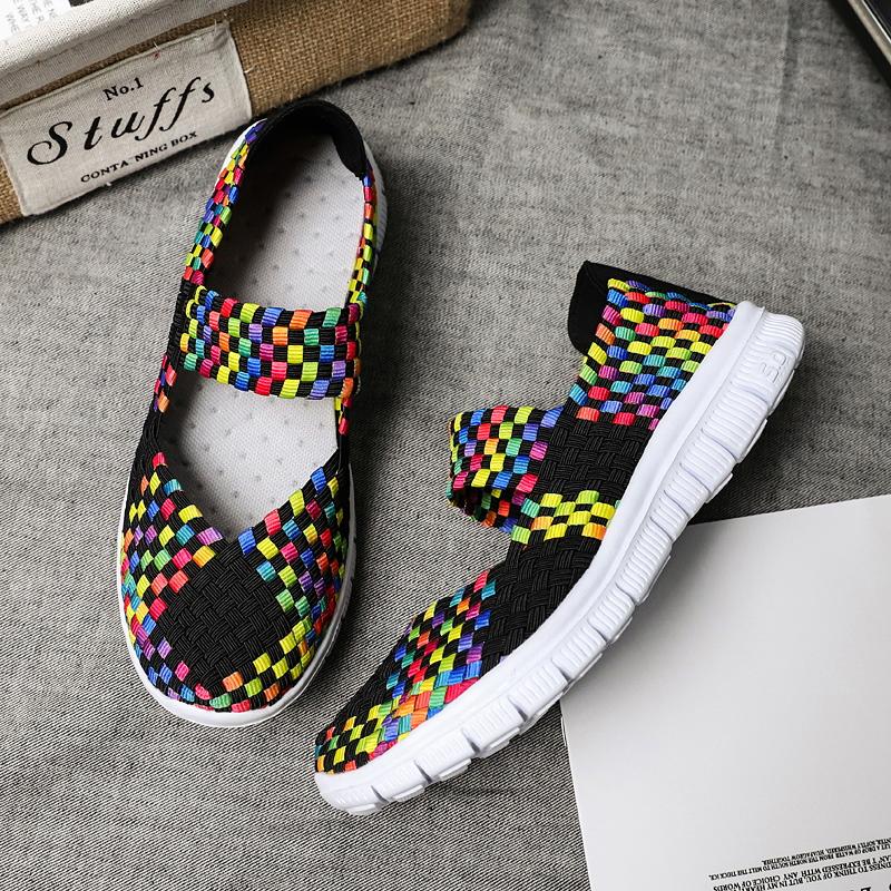 Летние женские модные дышащие повседневные кроссовки для бега, тканые радужные женские спортивные сандалии