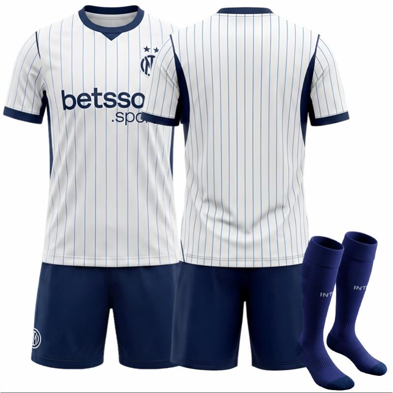 26/27 Новый сезон Выездная форма Интер Милан (белый) – Тюрам №9, Барелла №23, Лаутаро №10