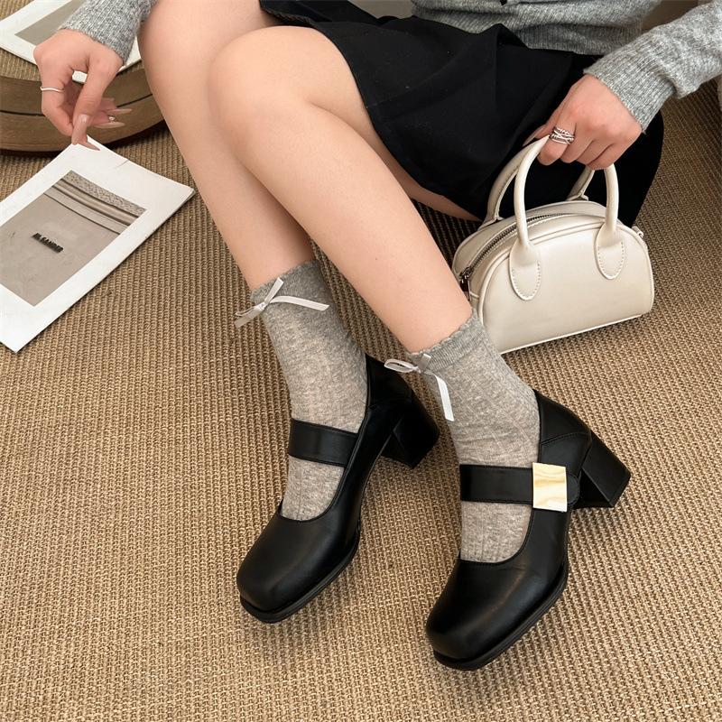 Туфли-лодочки женские на толстом каблуке в стиле ретро с неглубоким носком 2025 года, новые весенне-осенние туфли с увеличенным каблуком, универсальные туфли Мэри Джейн с квадратным носком и высоким носком