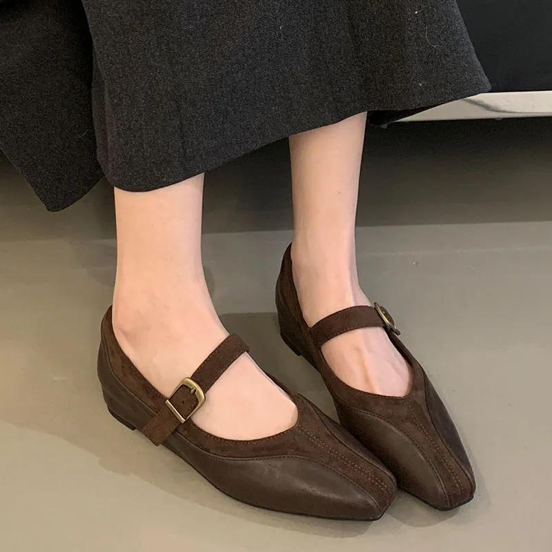 Модные неглубокие офисные туфли Мэри Джейн с увеличивающей рост женской обувью с металлической пряжкой на ремешке женские туфли на плоской подошве