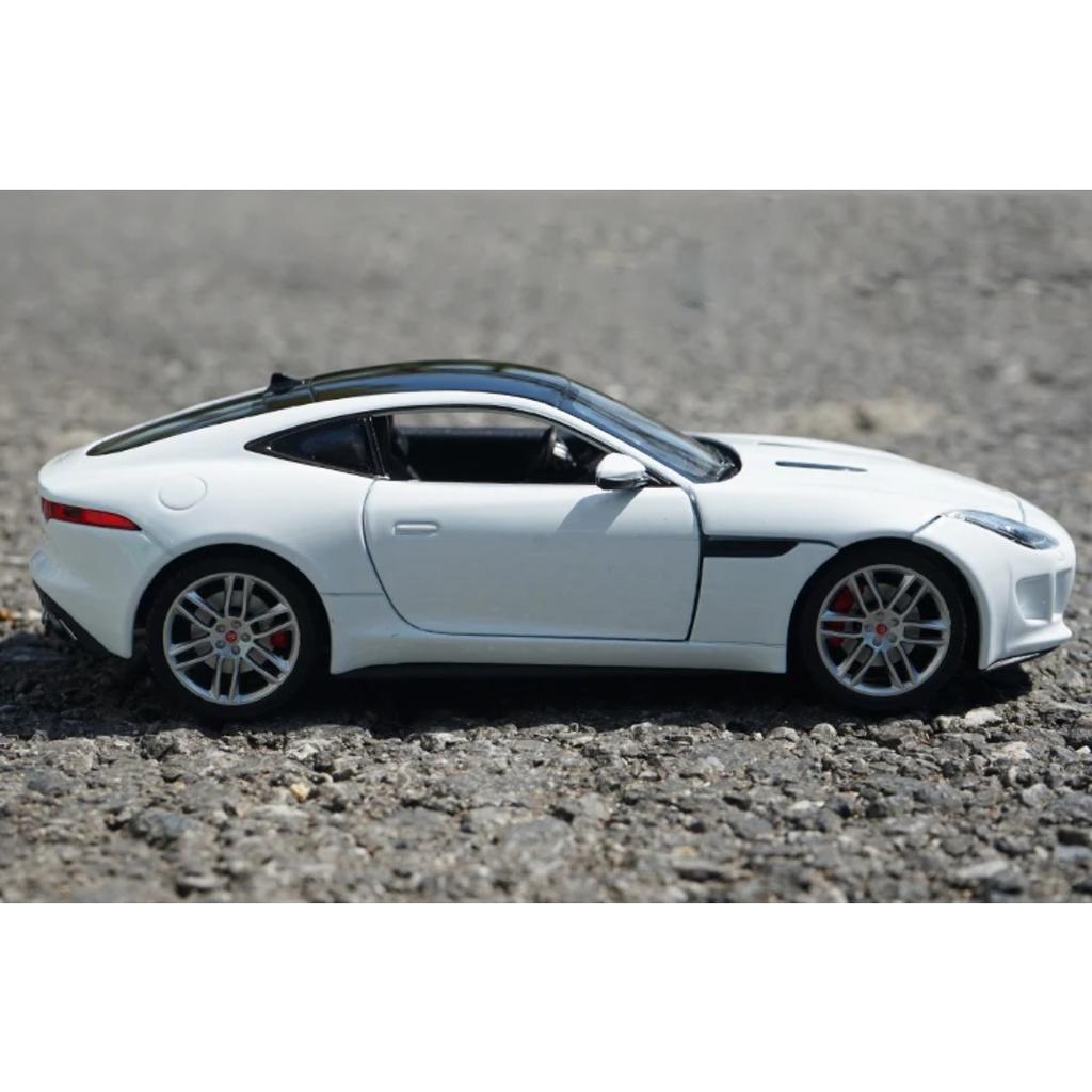 Welly 1/24 JAGUAR F-Type Купе Сплав Машинки Литые и Игрушечные Транспортные Средства Модель Автомобиля Миниатюрная Масштабная Модель Автомобиля Игрушка для Детей