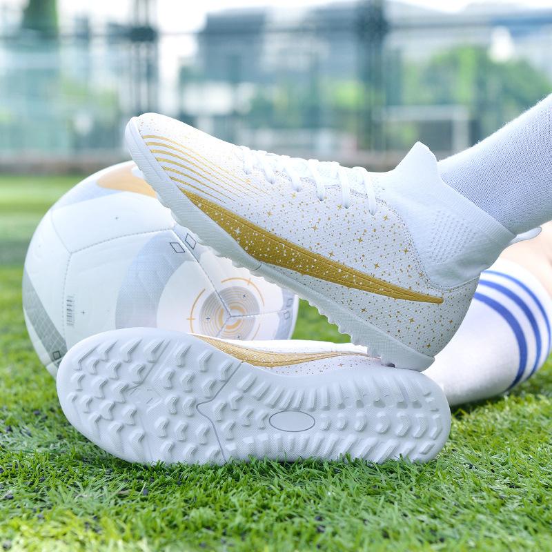 24 новые футбольные бутсы мужские молодежные противоскользящие сломанные шипы профессиональные AG длинные шипы для искусственной травы тренировочные бутсы