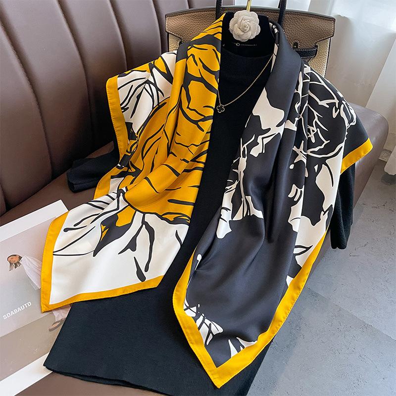 New Printed Floral Fashion Scarf Scarf with Shawls Fashionable Shawls Thin Warm Sunscreen Scarf for Women