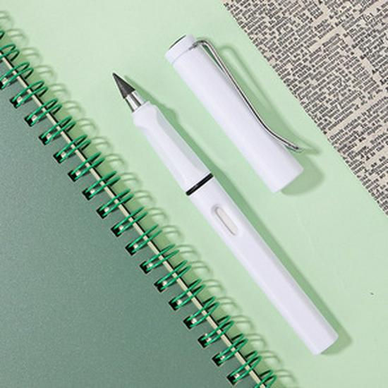 Нетоксичный, не требующий заточки, бесконечный по стиранию, стираемый и долговечный ученический карандаш.