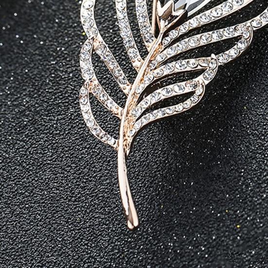 Brooch Peacock Feather Shape Hollow Shiny Rhinestone Stainless Exquisite Colorfast Luxury Bag