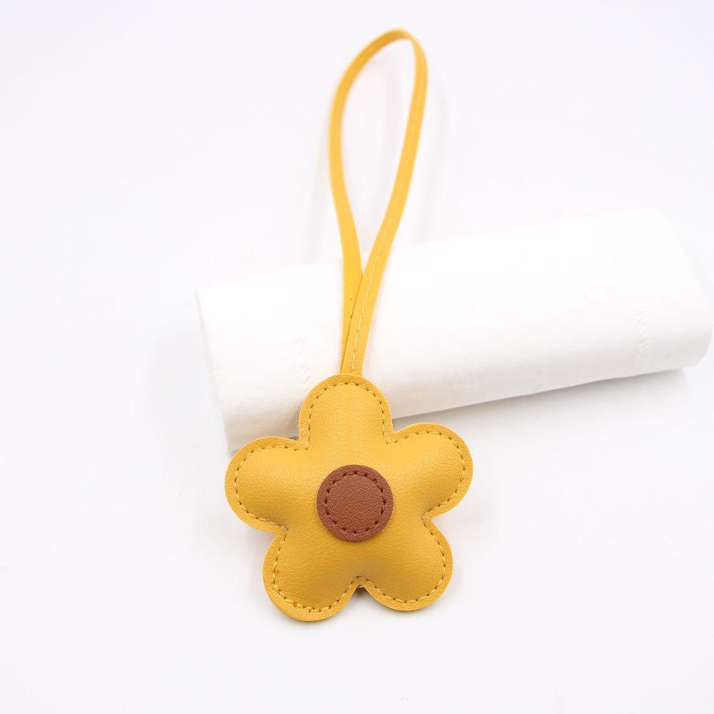Contrasting Sunflower Bag Pendant PU Leather Bag Pendant Five Petal Flower Keychain Women