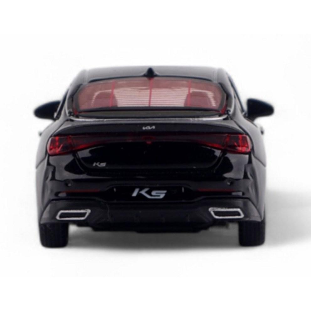 Металлическая модель автомобиля Kia 2022 K5
