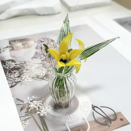 Handmade Glass Flower Decoration with Stem Hand-Blown Mini Floral Plants Figurine Home Living Room Office Table Flower Vase Ornament