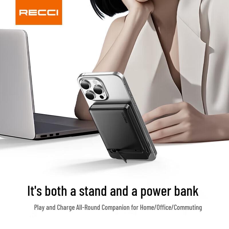 Recci RPB-W37 Magnetic Wireless Power Bank