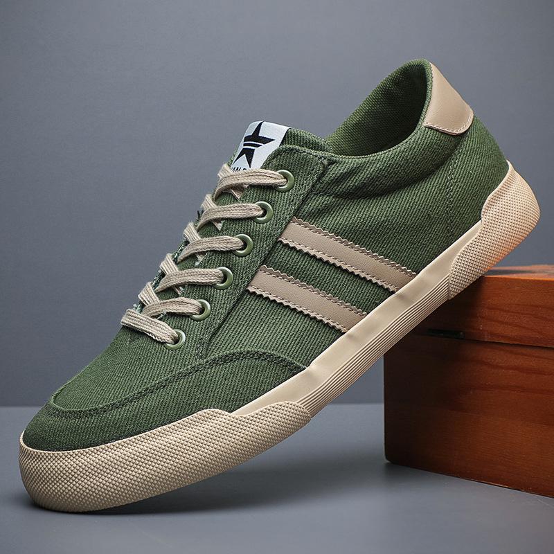 Новые туфли для мужчин, повседневная обувь из парусины, весенняя мода, полосатые плоские туфли для скейтбординга, классные кроссовки на шнуровке