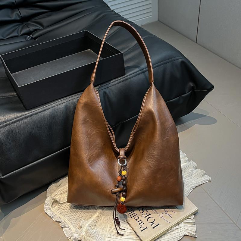 IELGY Ladies Tote Bag Autumn Winter Retro Shoulder Large Capacity Commuter Female Bag