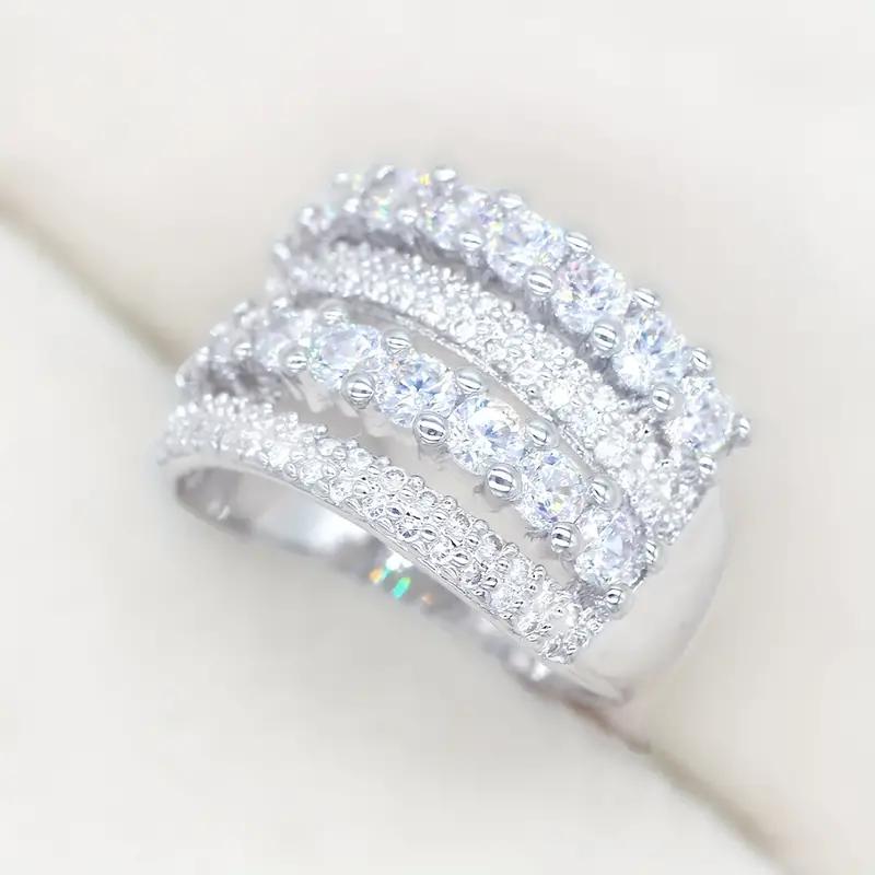 Huitan Модные Роскошные Широкие Кольца Женские Серебряного Цвета Обручальные Кольца Аксессуары Полностью Усыпанные Сверкающим Кубическим Цирконием Изысканные Ювелирные Изделия
