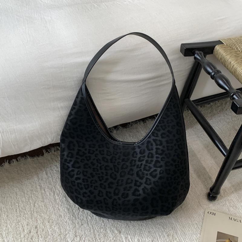 Fashion Retro Leopard Print Bag Women's New Casual Large-capacity Shoulder Underarm Bag Casual Commuting Popular Tote Bag