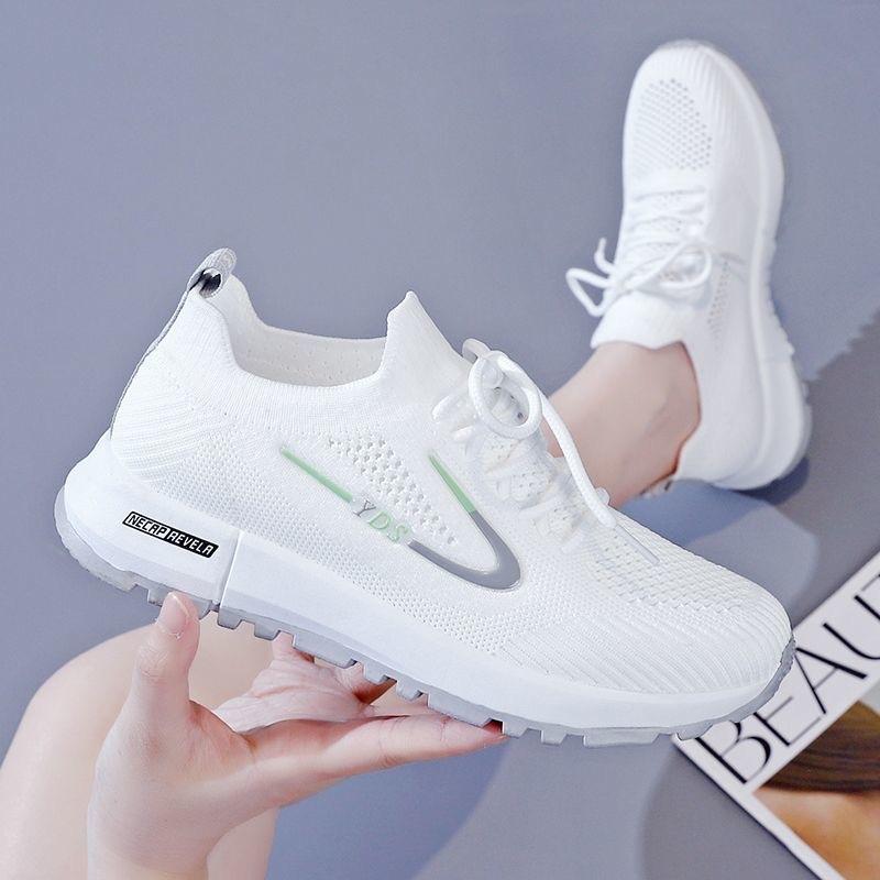 Spring and Autumn New Style Flying Woven Mesh Soft Sole Sports Shoes for Women White Breathable Flat Casual Shoes
