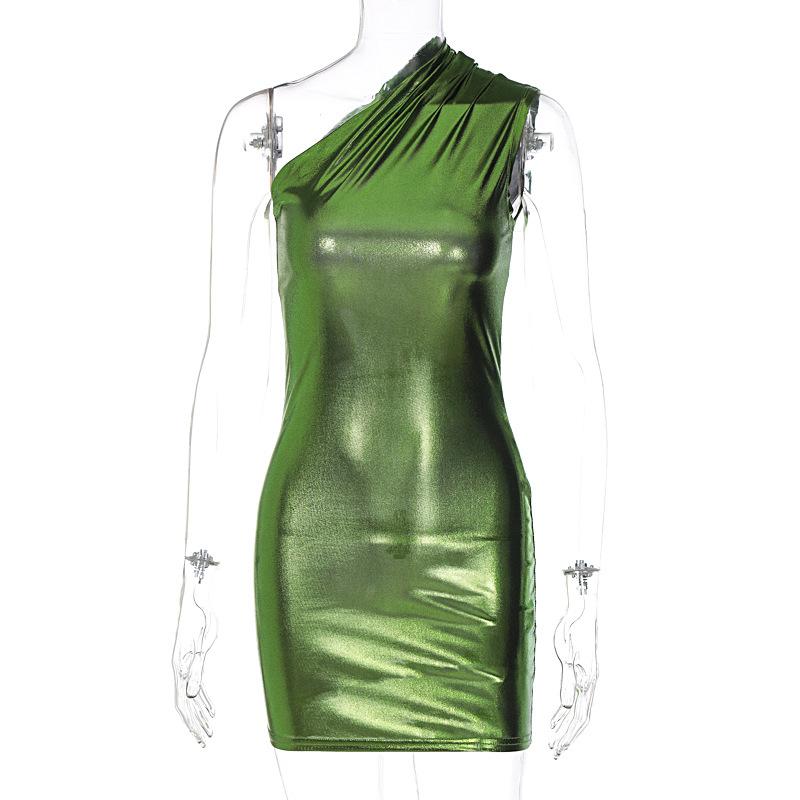 2023 New Women's Slim Fit Solid Color Oblique Shoulder Sleeveless Wrapped Hip Dress Trend